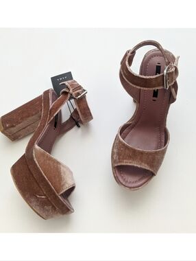 ZARA High Heel Open Toe Velvet Platforms with Ankle Strap Size 6